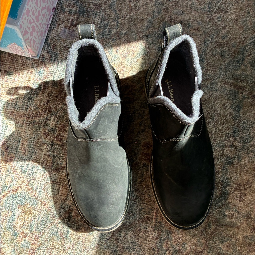 LL Bean Women's Stonington Chelsea Boots, Suede - Picture 3 of 9